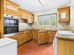 Kitchen- click for photo gallery